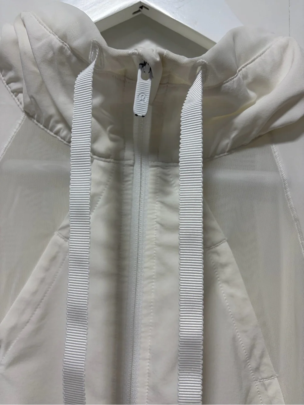 ALO Yoga Cream Lightweight Zip-Up Bomber Jacket